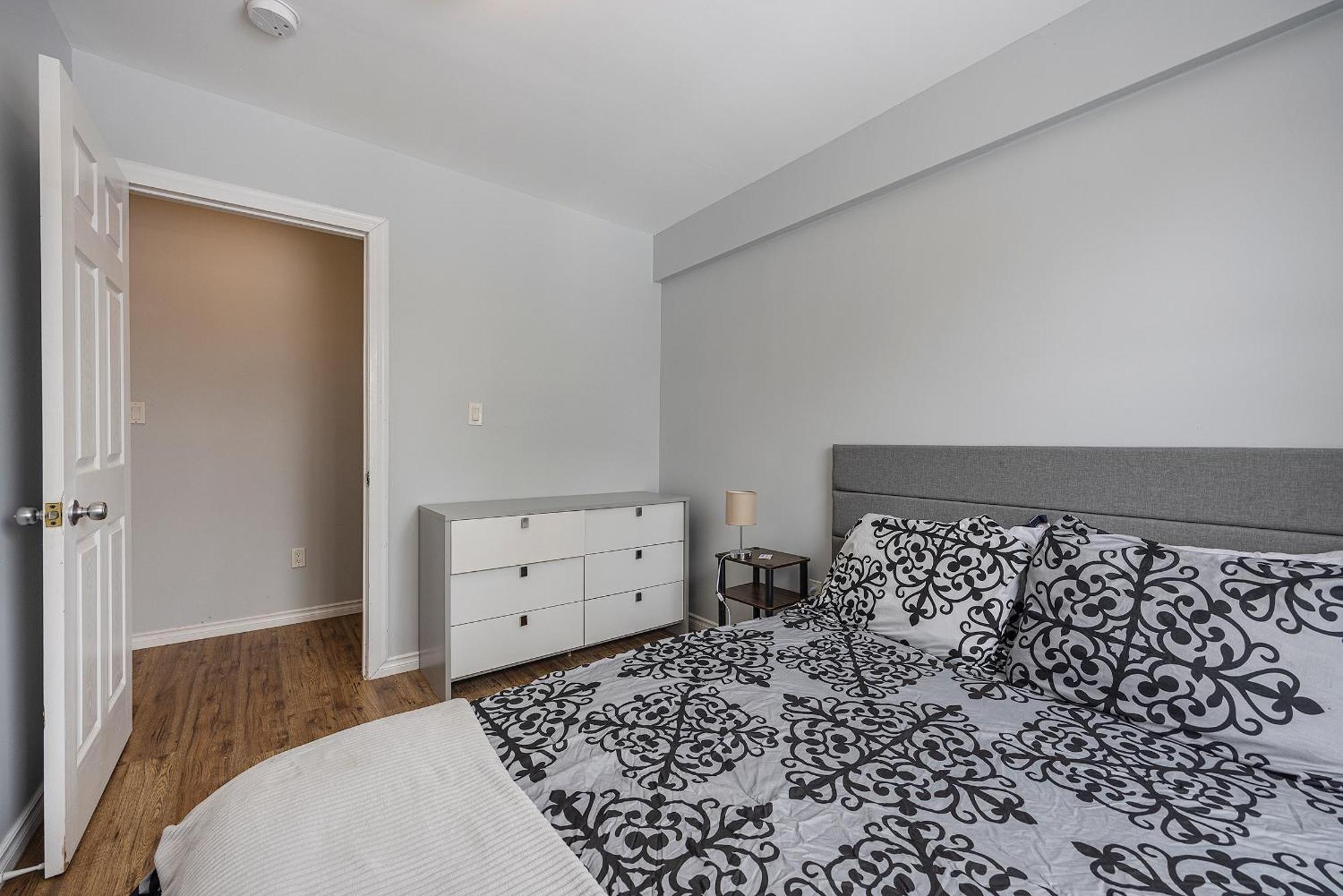 3 Bedroom Appartment-Limestone Kingston Exterior foto